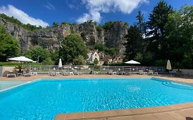 Logis Hotels - Hotel Restaurant Domaine Les Falaises